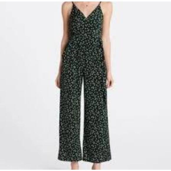 NWT Kaileigh Green Floral Jumpsuit - Picture 1 of 5